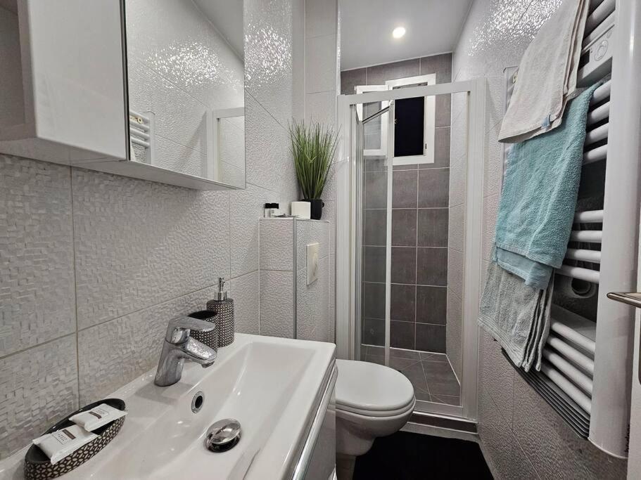 Appartement Proche Metro Paris 펜틴 외부 사진